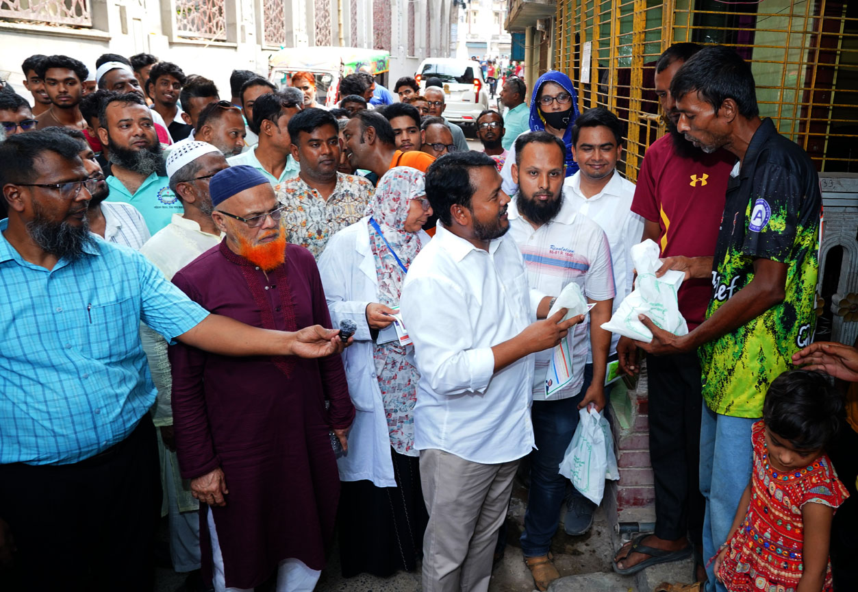 ঈদ-উল আযহায় রাসিক প্রশাসকের ব্যতিক্রম ও জনবান্ধব উদ্যোগে খুশি নগরবাসী