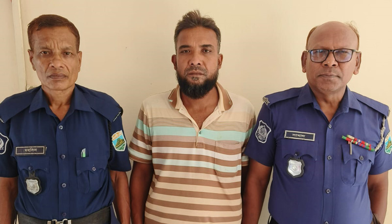 পুঠিয়ায় গণধর্ষণের অভিযোগে বিএনপি ও সহযোগী সংগঠনের পাঁচ নেতাকর্মীর বিরুদ্ধে মামলা : গ্রেপ্তার ১